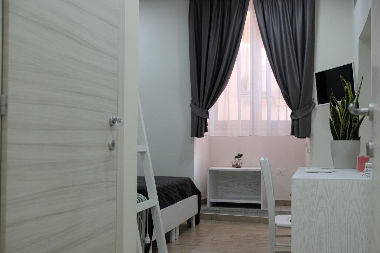 נאפולי Ariel B&B מראה חיצוני תמונה